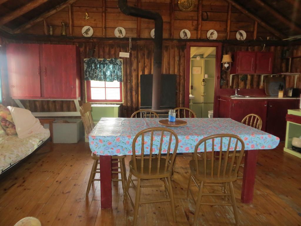 Lake Wolsey Cabins Hotel Gore Bay Cameră foto