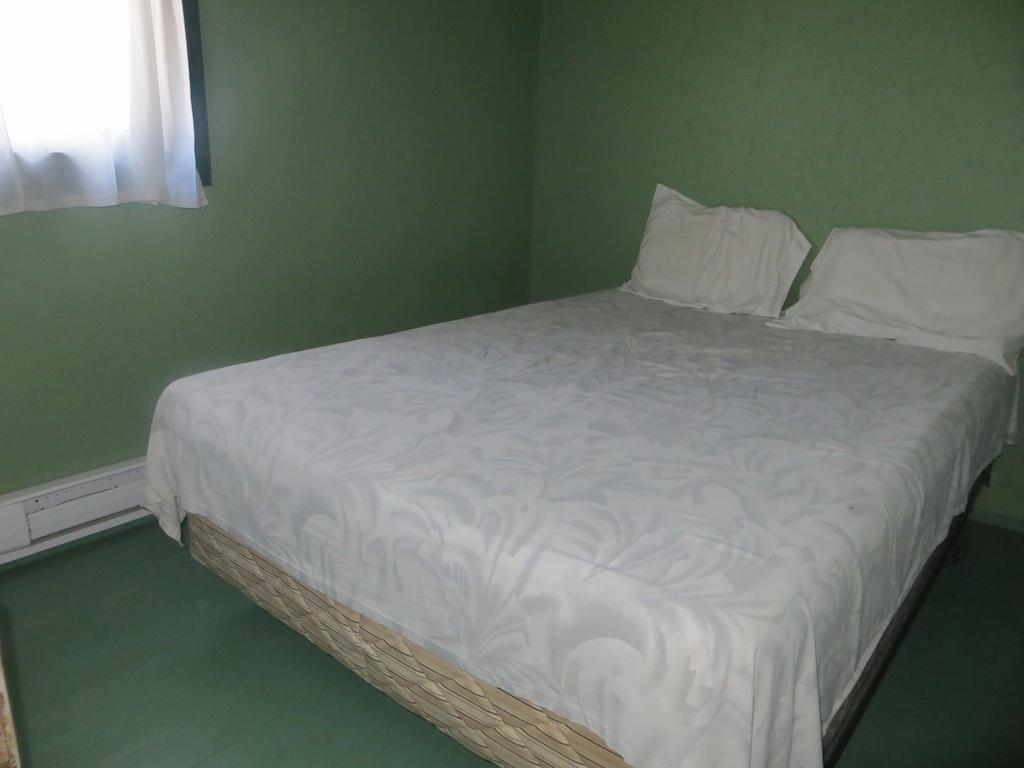 Lake Wolsey Cabins Hotel Gore Bay Cameră foto